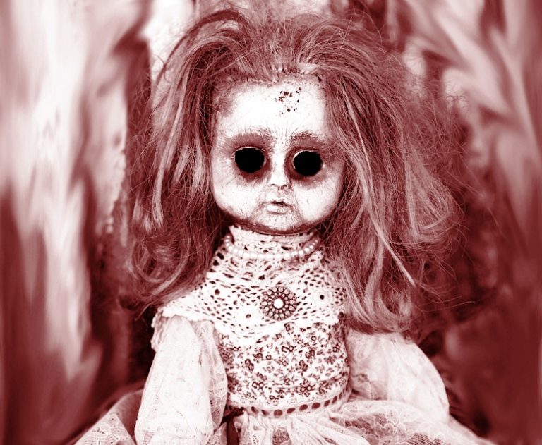 spooky doll dress up