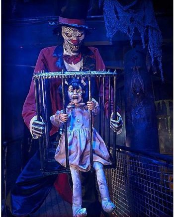 7 Ft Rotten Ringmaster Animatronic - Decorations