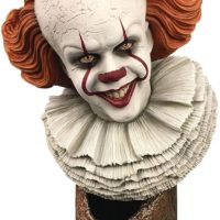 DIAMOND SELECT TOYS Legends in 3-Dimensions: It Chapter Two Pennywise 1: 2 Scale Bust, Multicolor, 10 inches