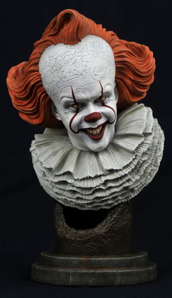 DIAMOND SELECT TOYS Legends in 3-Dimensions: It Chapter Two Pennywise 1: 2 Scale Bust, Multicolor, 10 inches