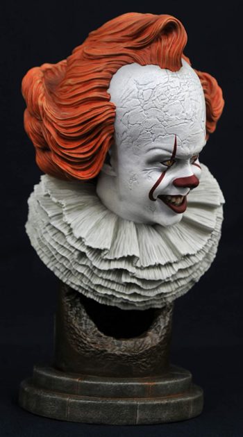 DIAMOND SELECT TOYS Legends in 3-Dimensions: It Chapter Two Pennywise 1: 2 Scale Bust, Multicolor, 10 inches