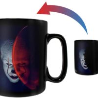 IT – Pennywise – Hiya Georgie – Morphing Mugs Heat Sensitive Mug – Ceramic Color Changing Heat Reveal Horror Film Coffee Tea Mug – by Trend Setters Ltd