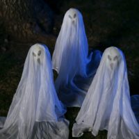 Small Ghostly Group -19 Inches