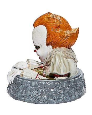 LED Pennywise Sewer Statue - It Chapter 2