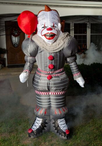 Inflatable IT Pennywise 6 Ft Lawn Decoration