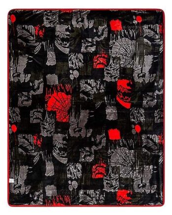 Pennywise Reversible Fleece Blanket - It