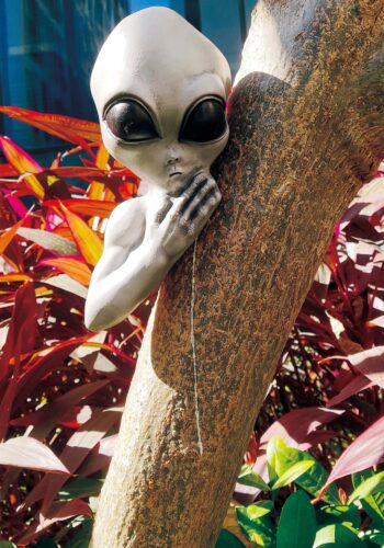 Alien Tree Peeker Halloween Decoration