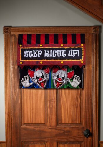 Drop Down Clowns – Door Hanging Animatronic Decoration by Brick Thunder