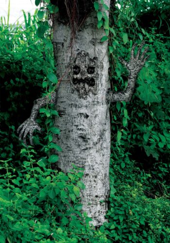 Spooky Living Tree Outdoor Halloween Decoration