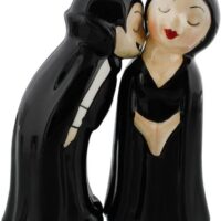 Pacific Giftware Vampire Love at First Bite Magnetic Kissing Ceramic Salt and Pepper Shakers Set