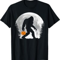 Fun Moon Sasquatch Bigfoot Halloween T-Shirt